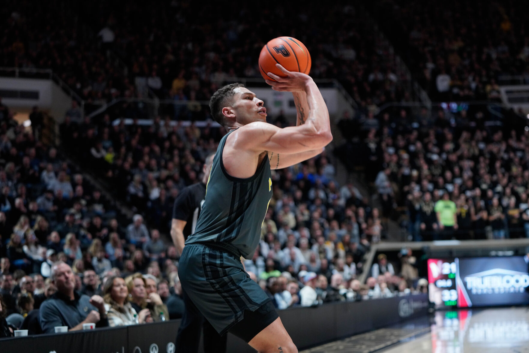 1/22/23 Maryland, Mason Gillis shoots